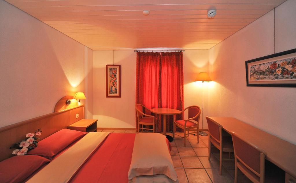 Hotel Ristorante Grotto Serta Lamone Dış mekan fotoğraf
