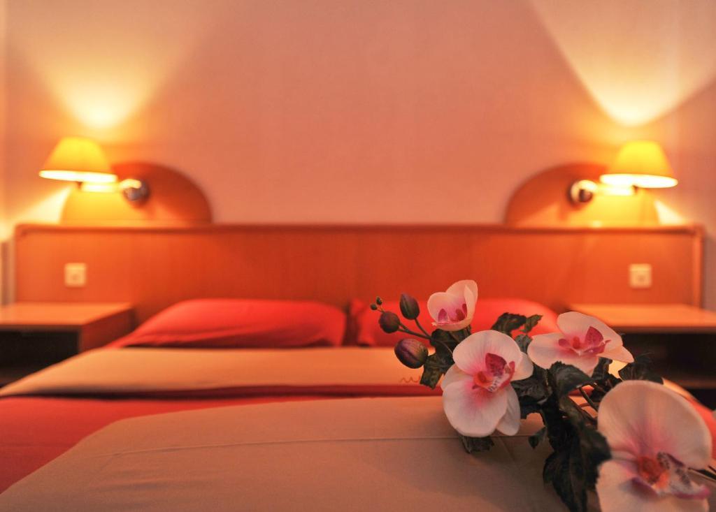 Hotel Ristorante Grotto Serta Lamone Dış mekan fotoğraf